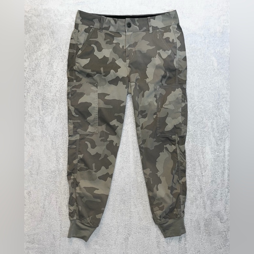 PrAna Joggers Women’s 2 Army Green Camo Canyon Cargo Athleisure Workout UPF EUC
